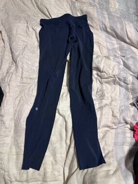 Lululemon Base Pace leggings navy blue size 8 HR 25 in inseam